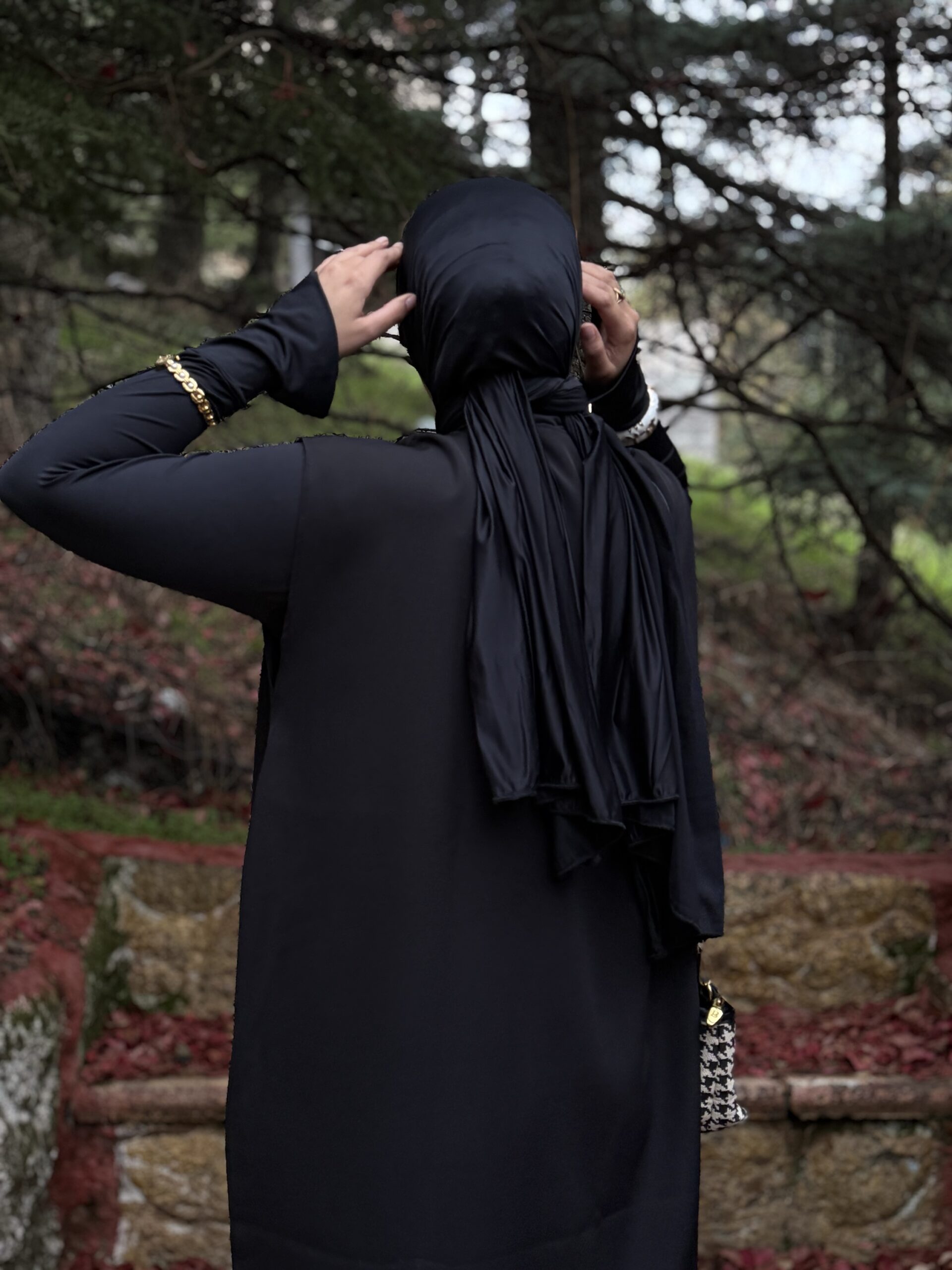 Robe HIJAB CORIENNE EN NOIR – Image 8