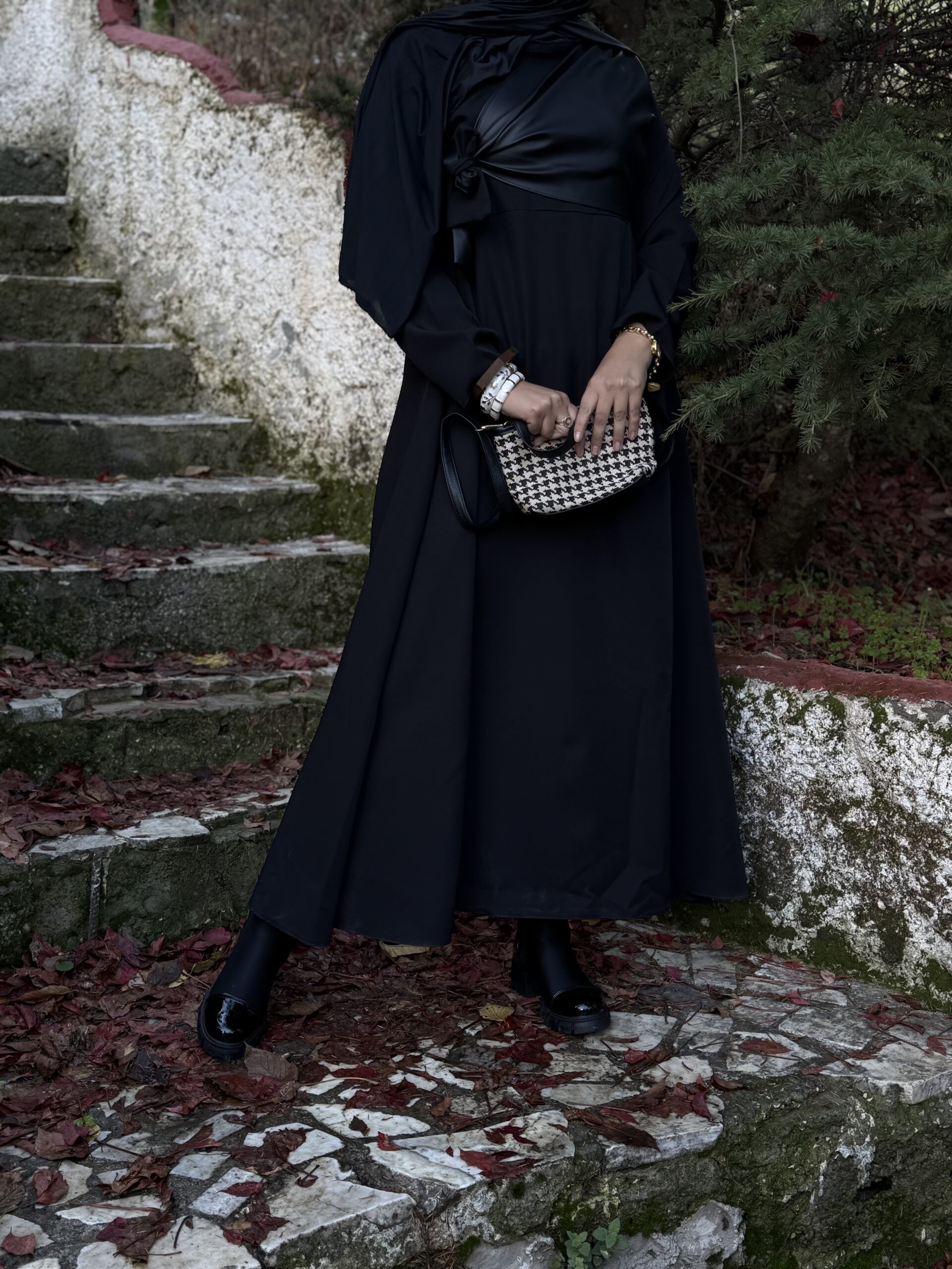 Alternative view of Robe hijab Skaï en noir