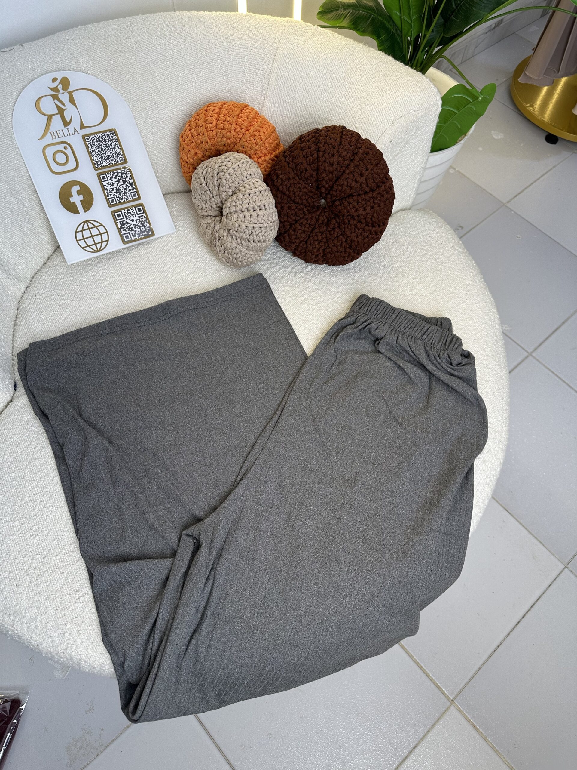 Pantalon carré long en gris souris