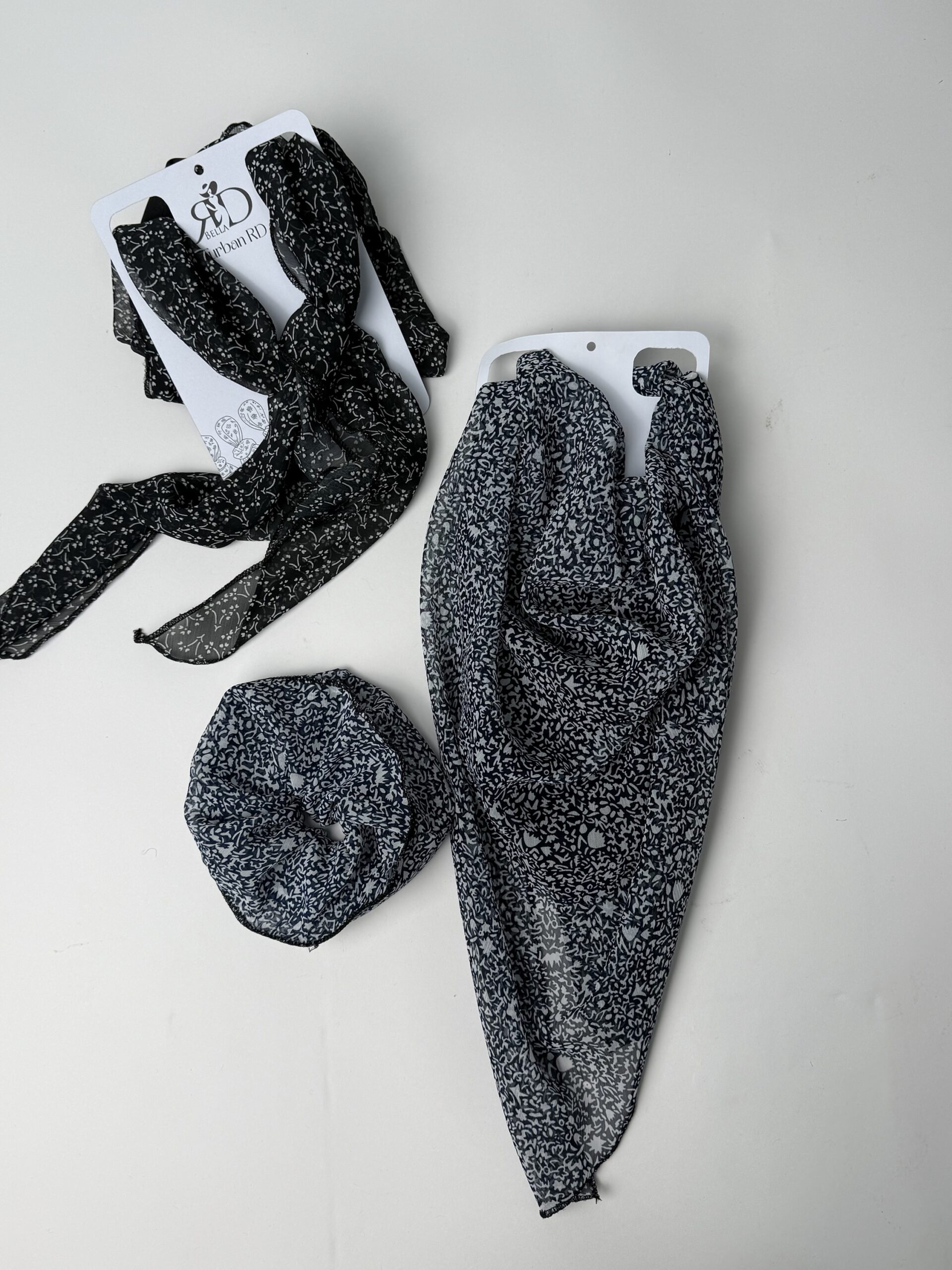 Alternative view of Turban petit fleur  noir