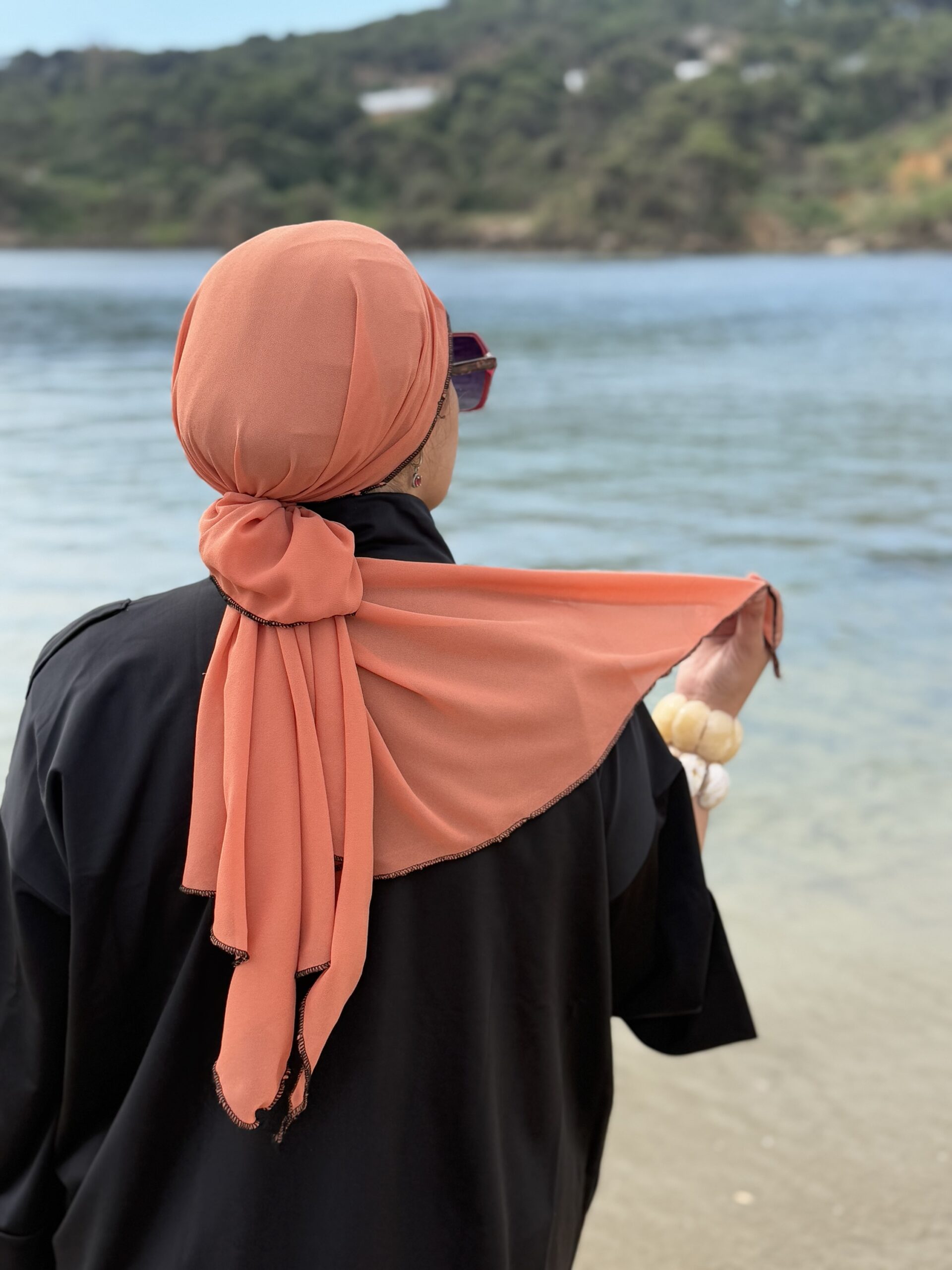 Alternative view of Turban uni pêche