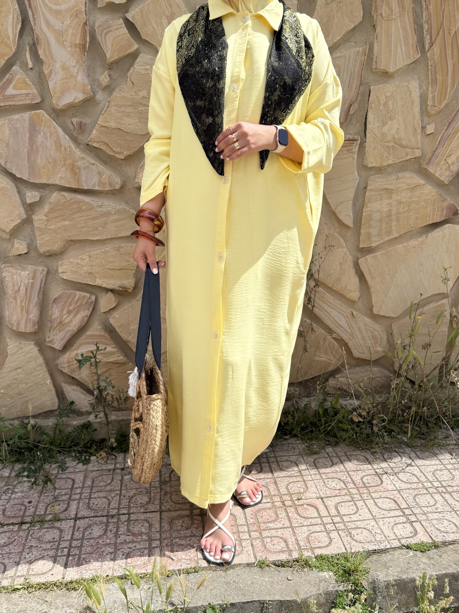Robe en lin jaune avec écharpe – Image 7