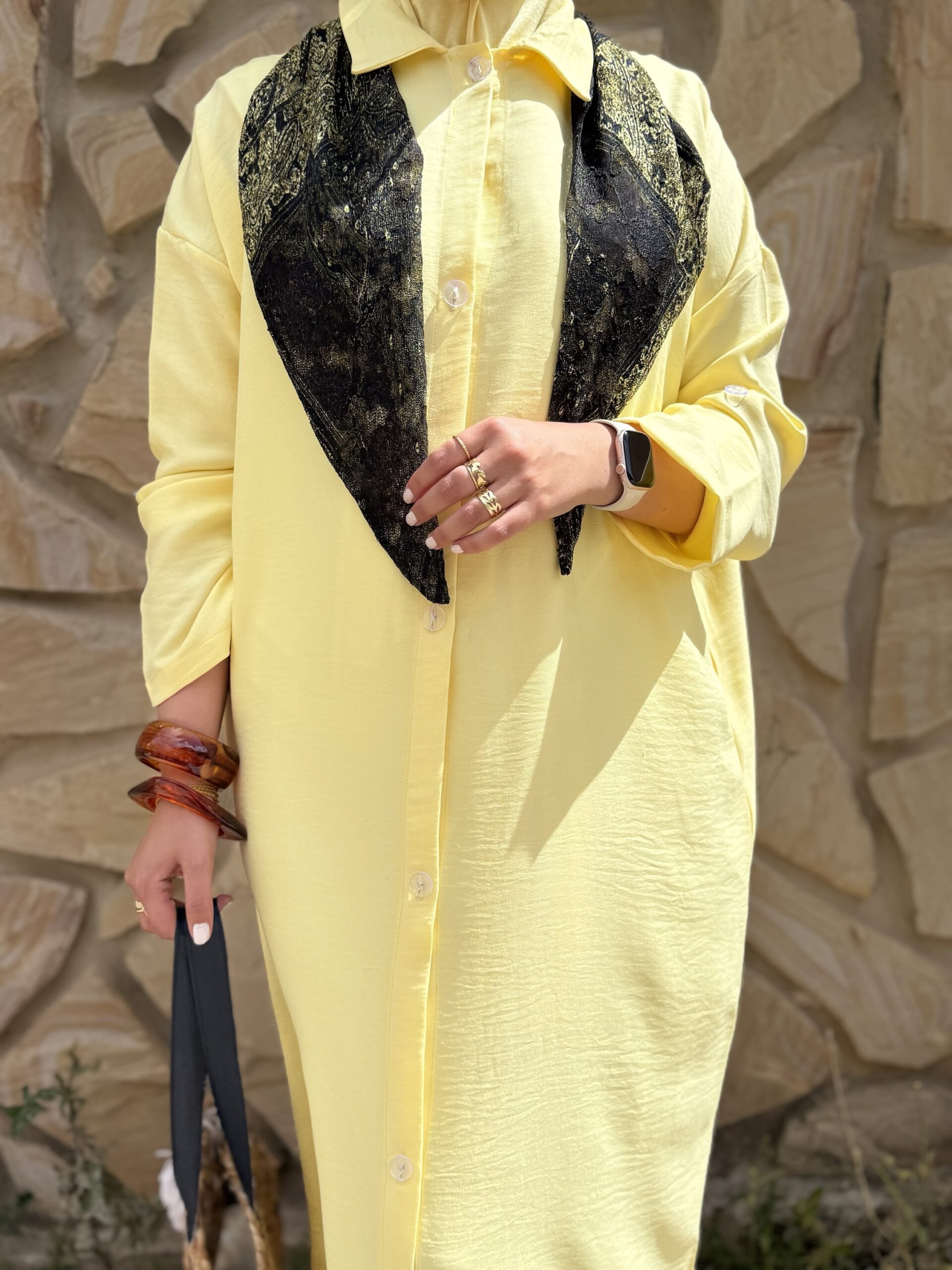 Robe en lin jaune  avec écharpe