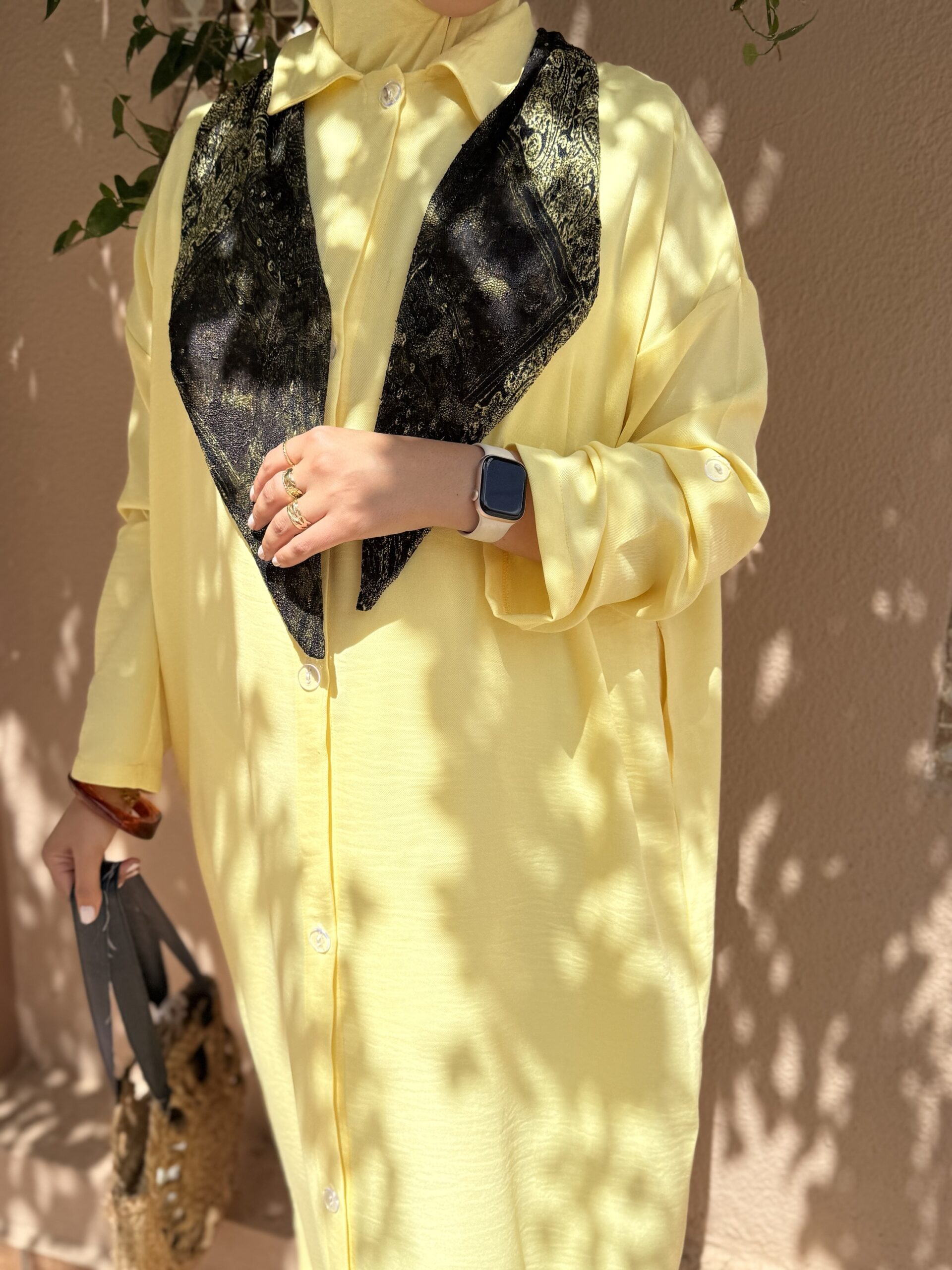 Robe en lin jaune avec écharpe – Image 8
