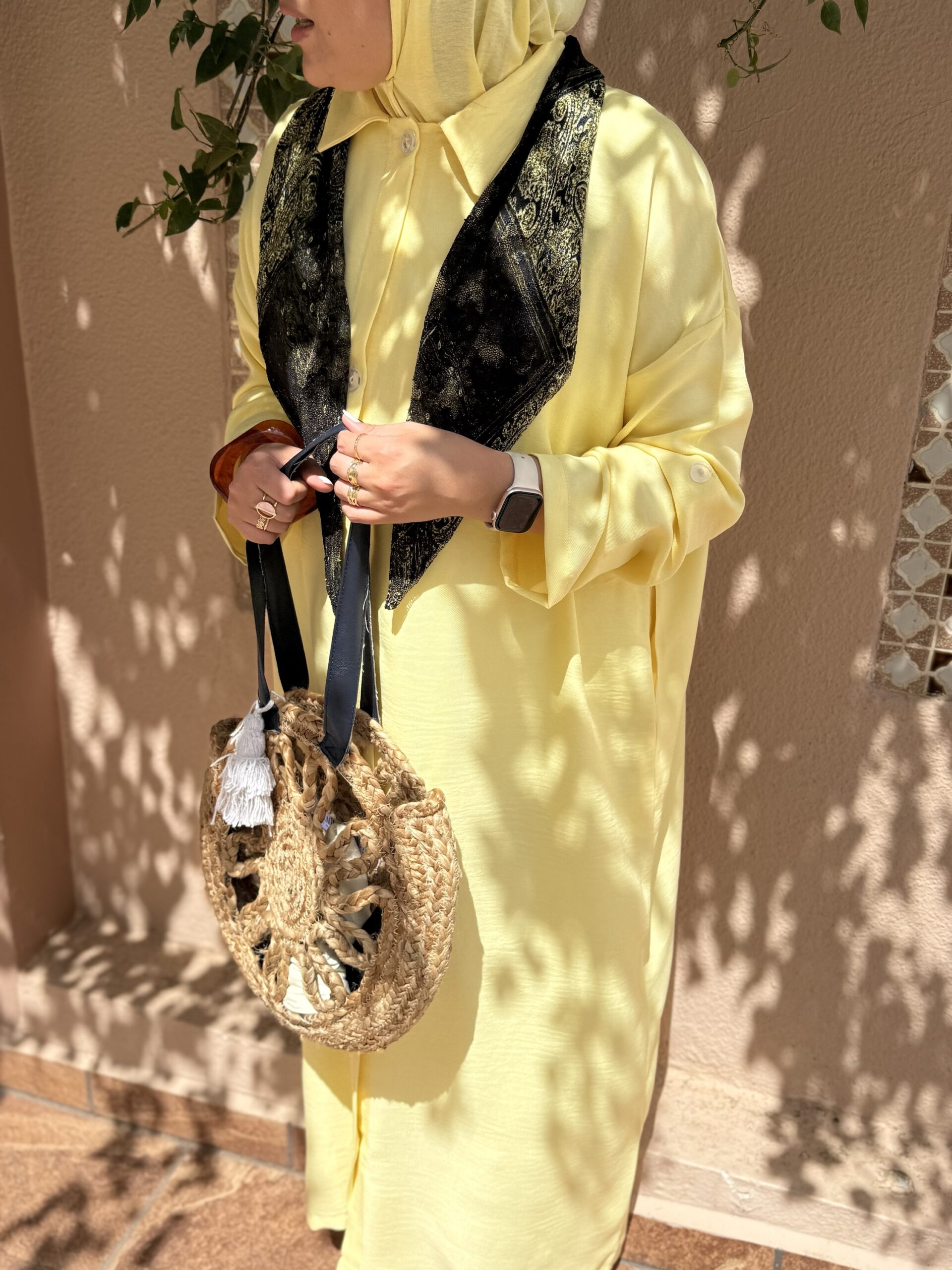 Robe en lin jaune avec écharpe – Image 6
