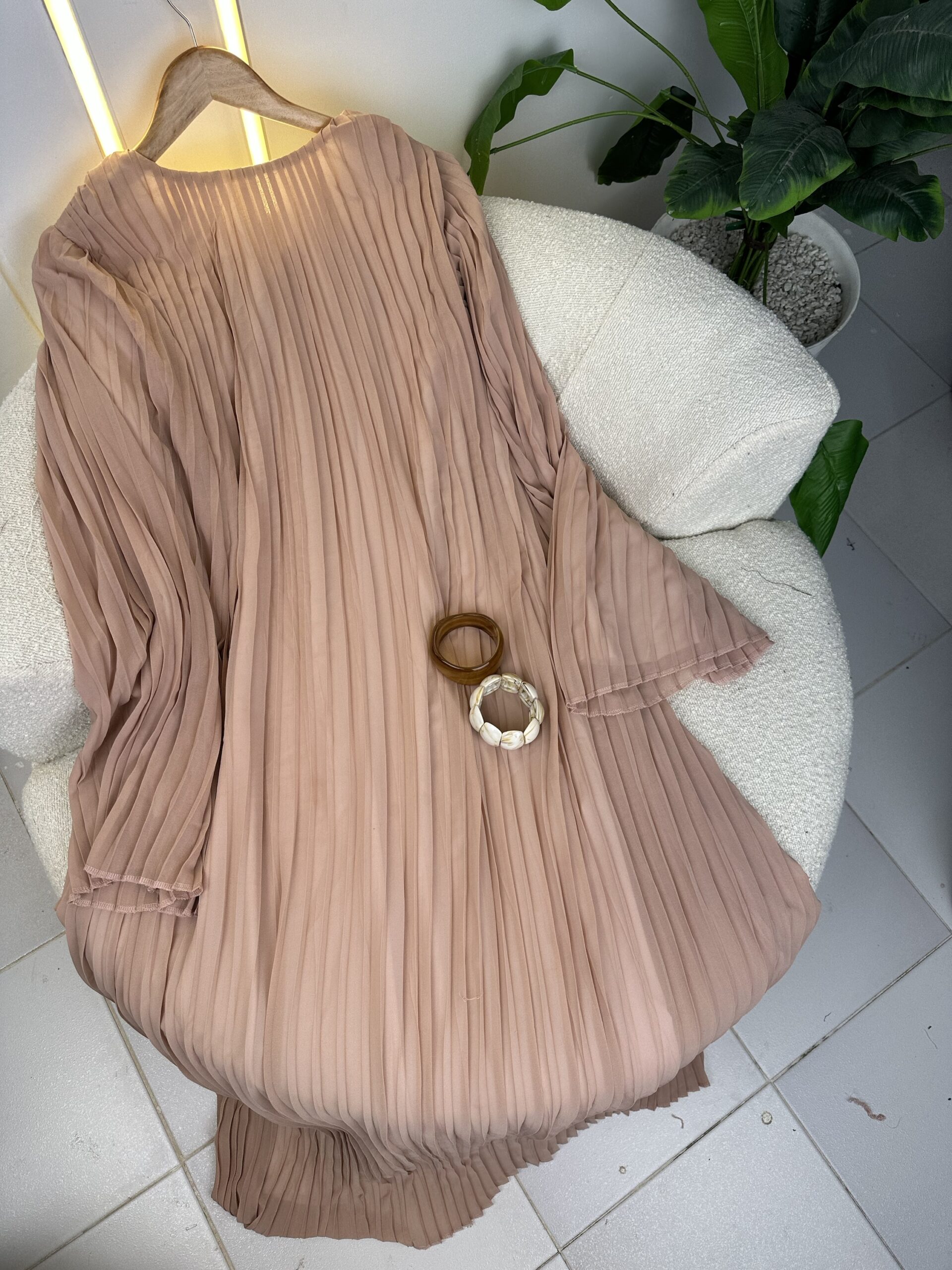 Robe plissé beige