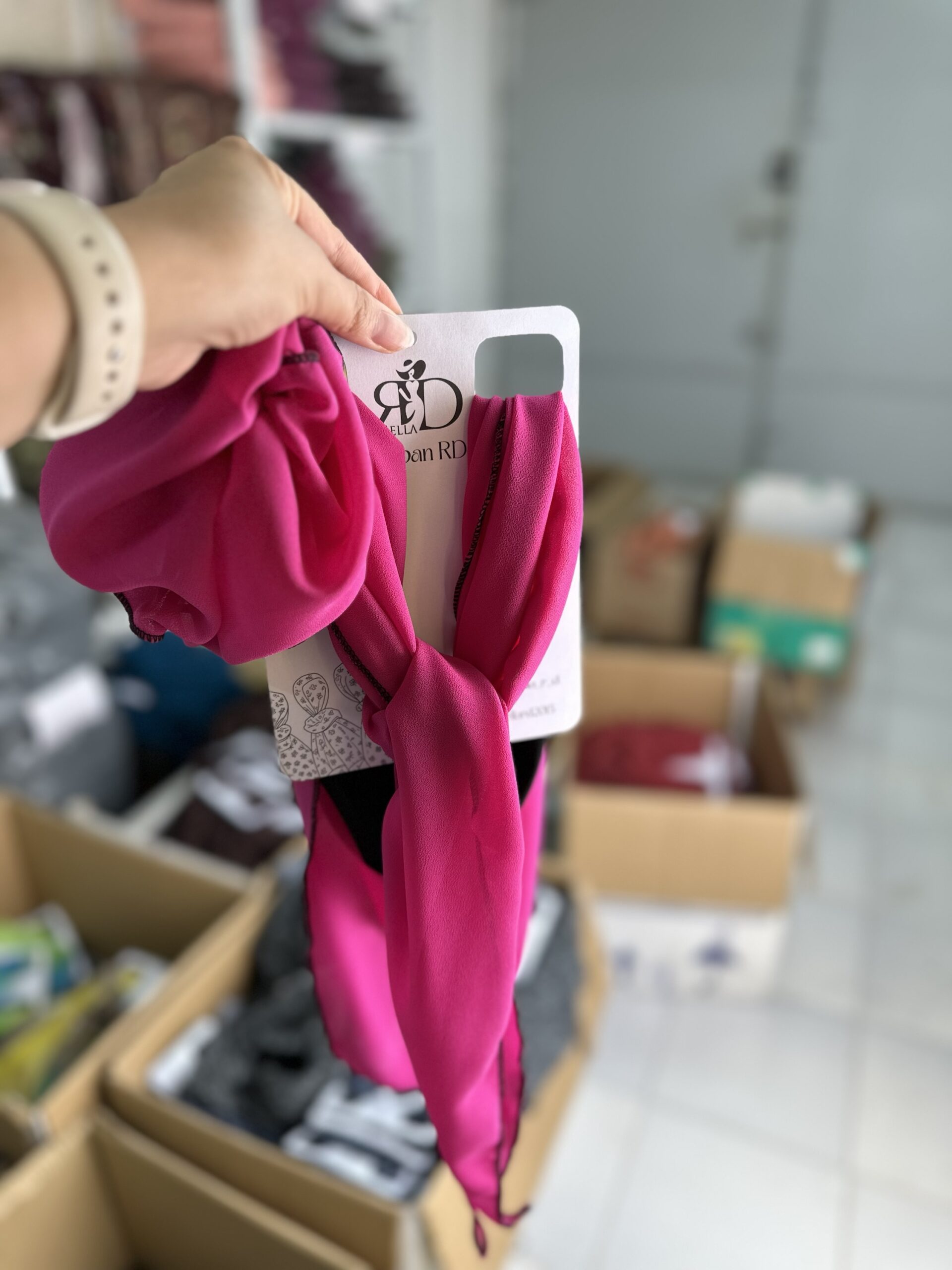 Alternative view of Turban de plage rose fuchsia